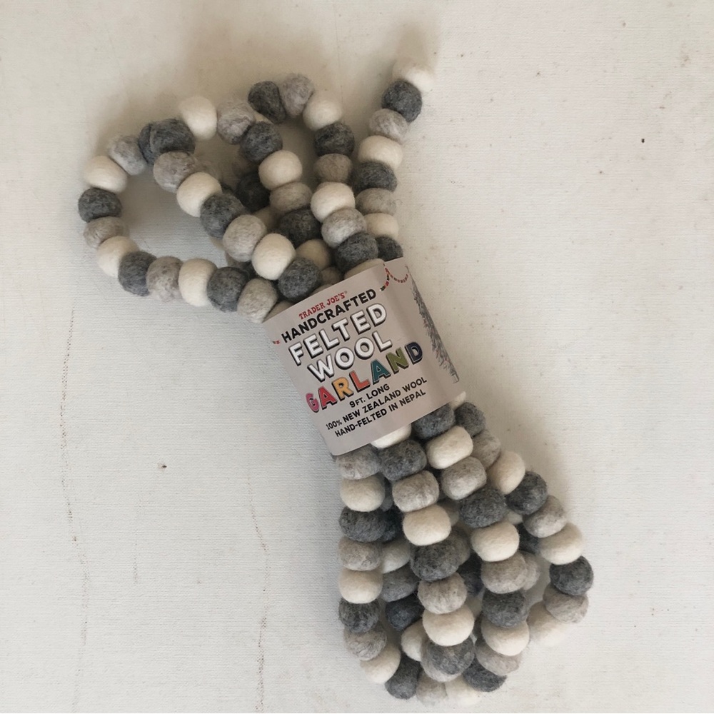 Beautiful Handcrafted Felted Wool Garland 9' Shades of Gray-Cream Trader Joe’s